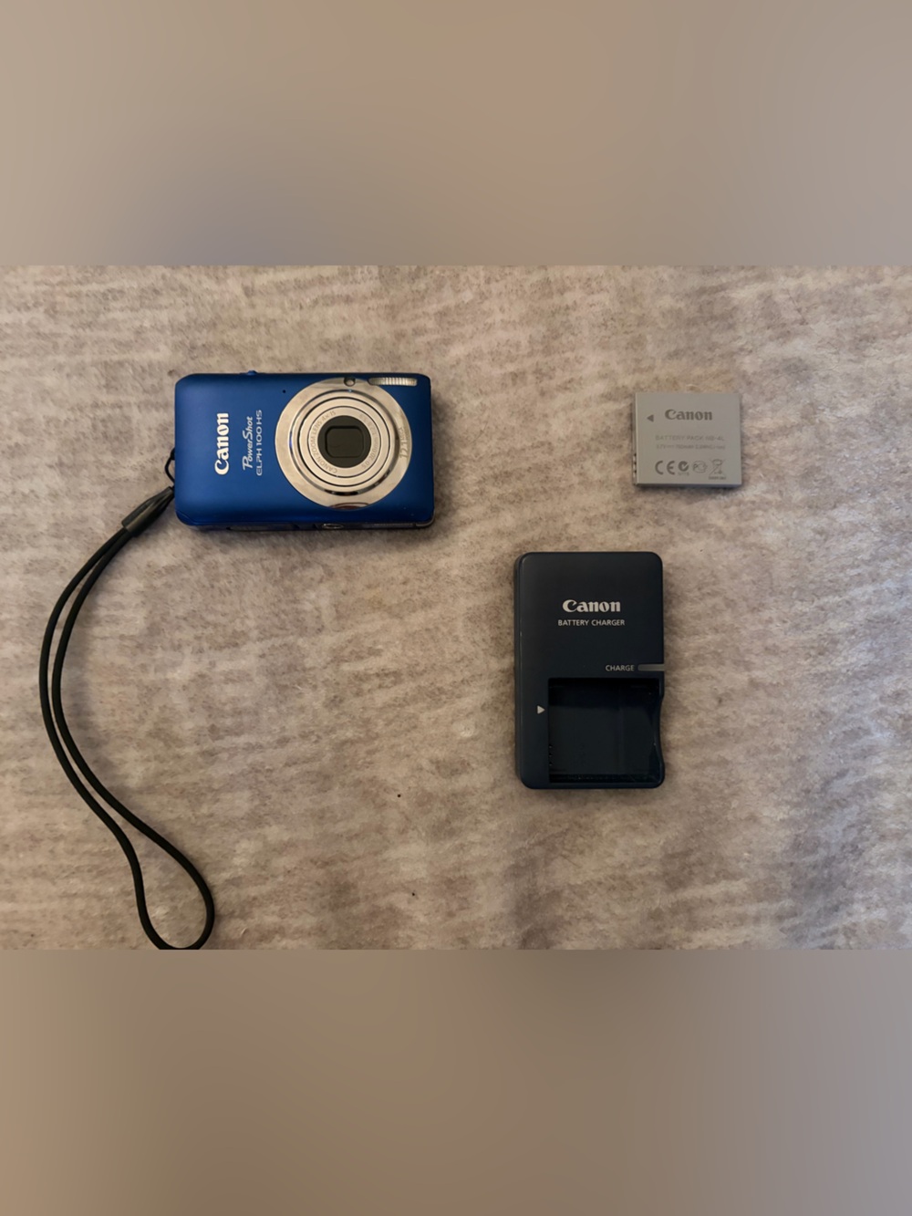 Canon Blue Compact Point-and-Shoot Camera with Charger and Battery
